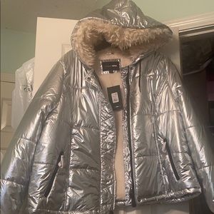 Puffer jacket - never worn !